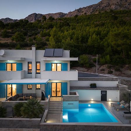 Villa Allegra With 32Msq Heated Pool, 300M Far From Sandy Beaches, Open Sea View Омиш Экстерьер фото
