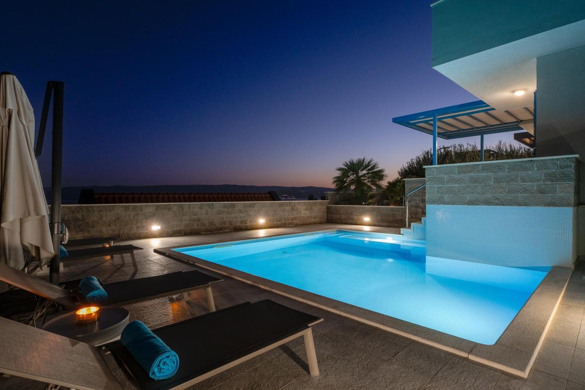 Villa Allegra With 32Msq Heated Pool, 300M Far From Sandy Beaches, Open Sea View Омиш Экстерьер фото