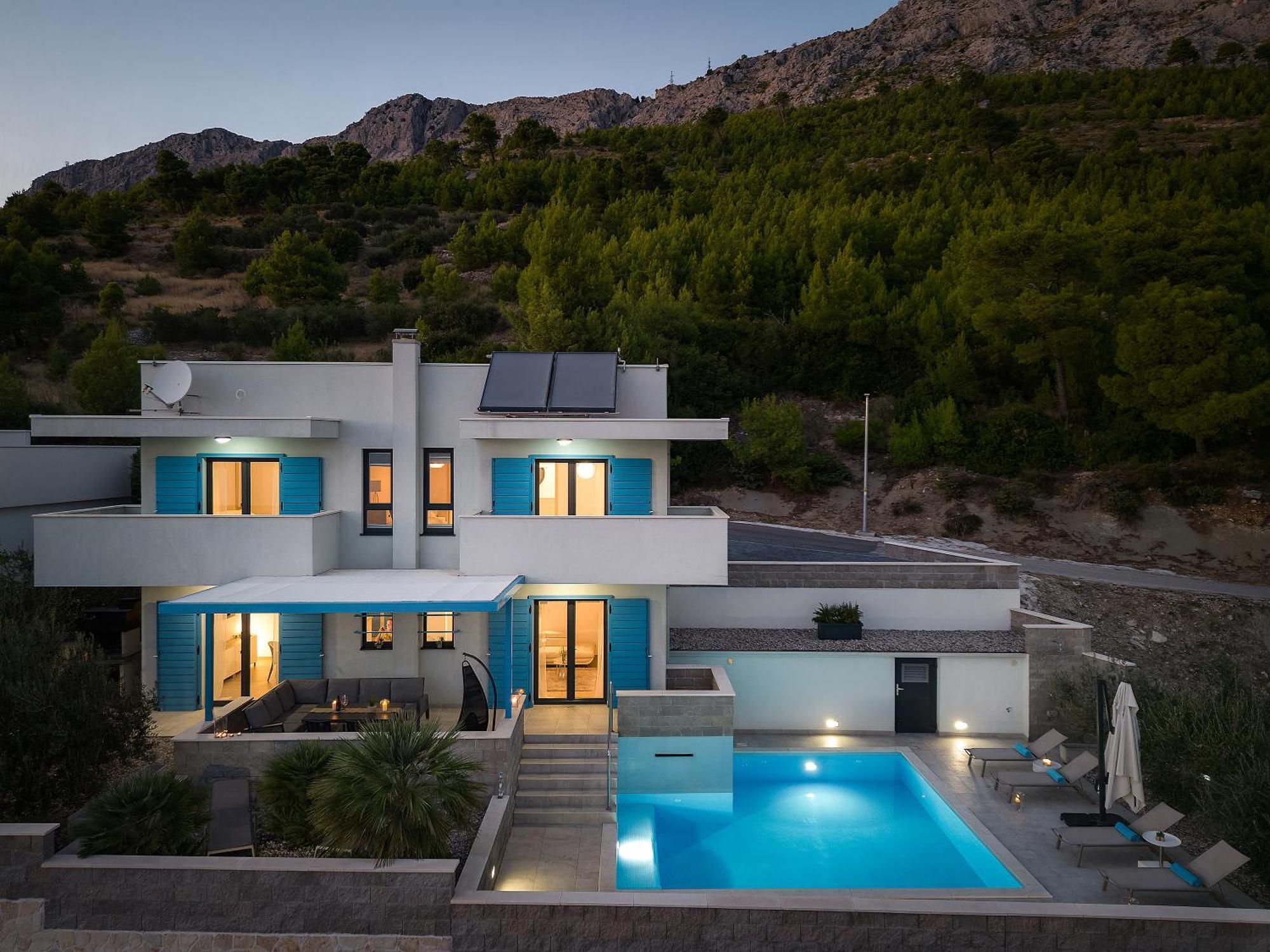 Villa Allegra With 32Msq Heated Pool, 300M Far From Sandy Beaches, Open Sea View Омиш Экстерьер фото