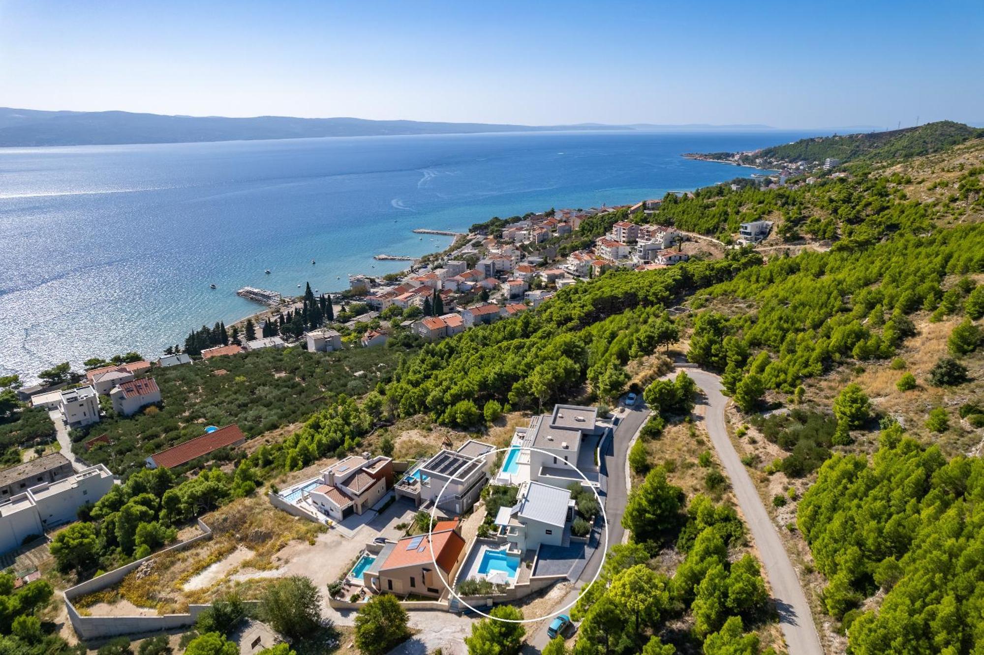 Villa Allegra With 32Msq Heated Pool, 300M Far From Sandy Beaches, Open Sea View Омиш Экстерьер фото