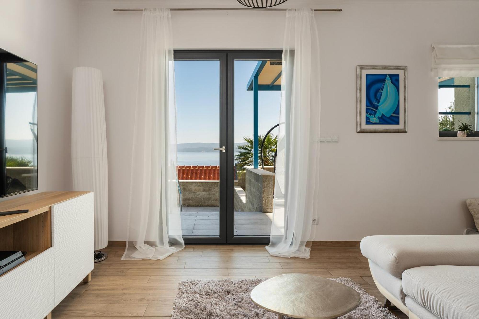 Villa Allegra With 32Msq Heated Pool, 300M Far From Sandy Beaches, Open Sea View Омиш Экстерьер фото