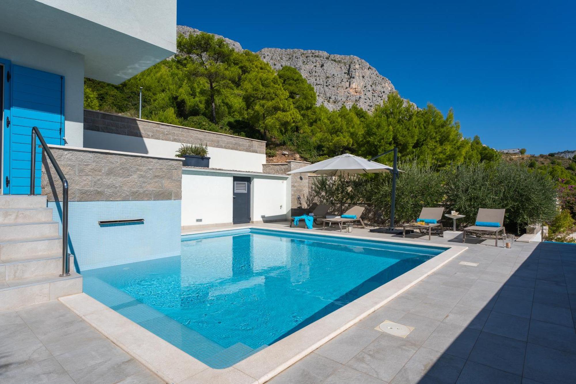 Villa Allegra With 32Msq Heated Pool, 300M Far From Sandy Beaches, Open Sea View Омиш Экстерьер фото