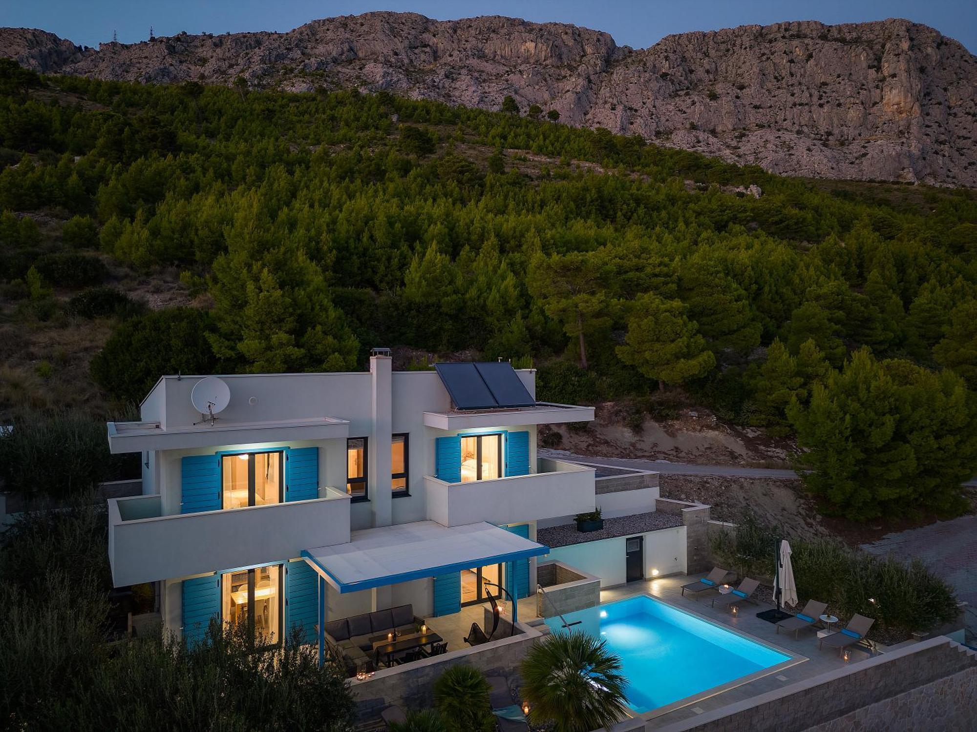 Villa Allegra With 32Msq Heated Pool, 300M Far From Sandy Beaches, Open Sea View Омиш Экстерьер фото